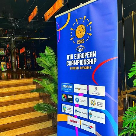 Hotel Best Ploiesti Luaran gambar