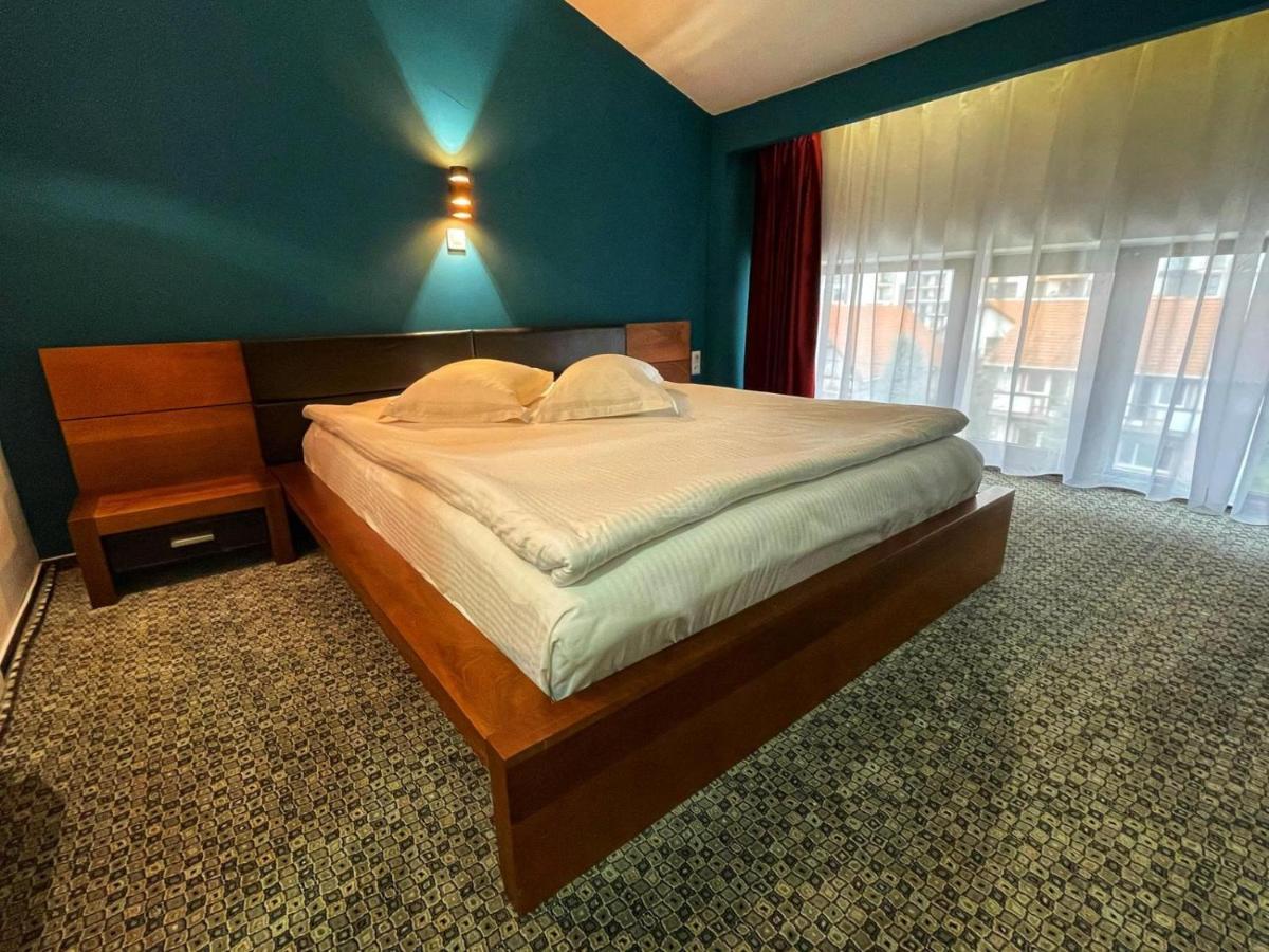 Hotel Best Ploiesti Luaran gambar