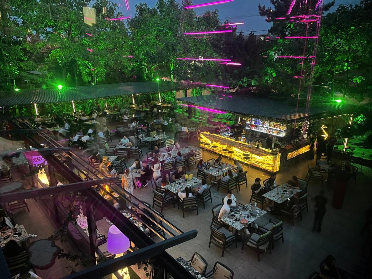 Hotel Best Ploiesti Luaran gambar