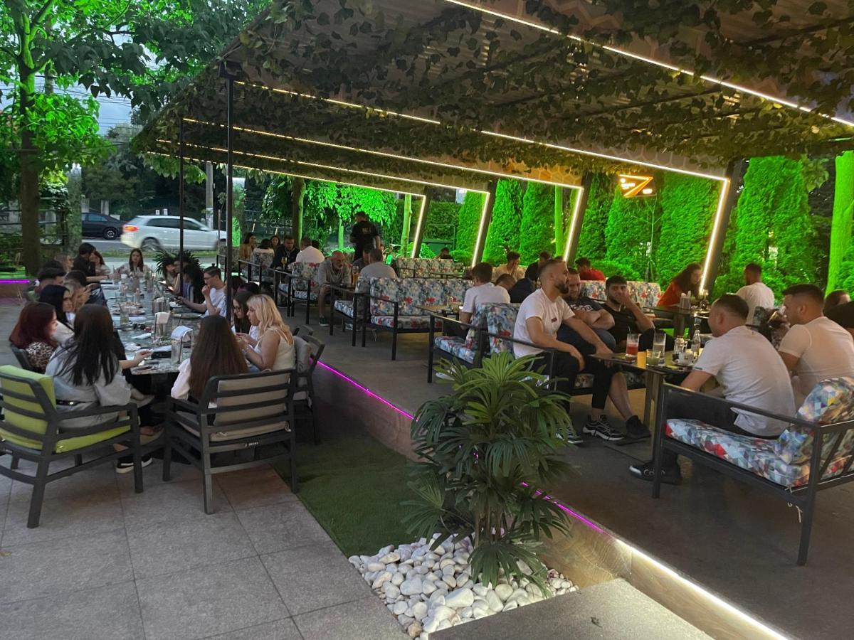 Hotel Best Ploiesti Luaran gambar