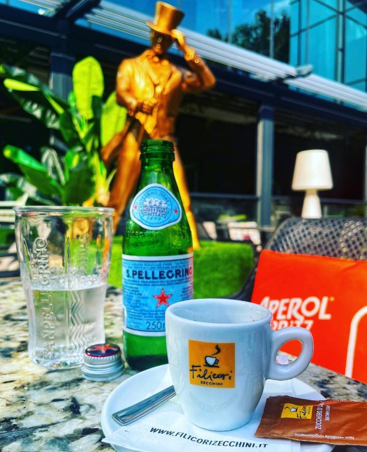 Hotel Best Ploiesti Luaran gambar