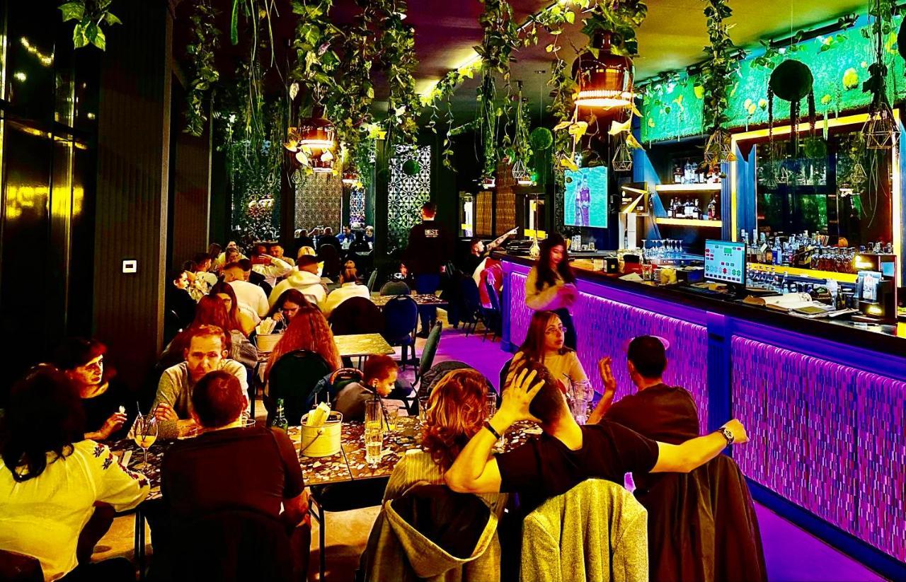Hotel Best Ploiesti Luaran gambar
