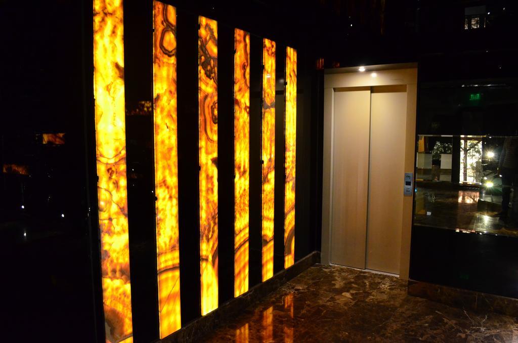 Hotel Best Ploiesti Luaran gambar