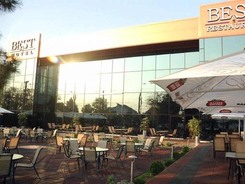 Hotel Best Ploiesti Luaran gambar