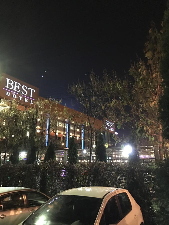 Hotel Best Ploiesti Luaran gambar